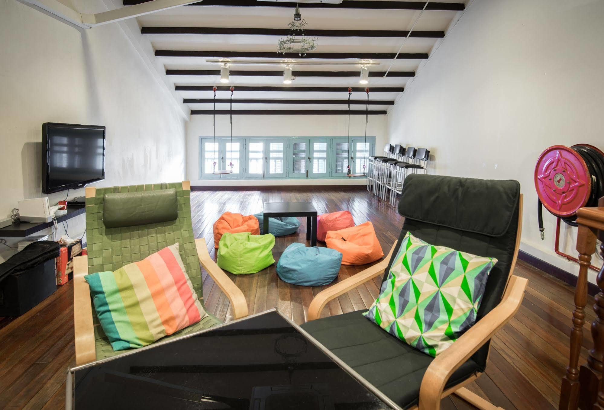 Draper Startup House For Entrepreneurs Capsulehotel