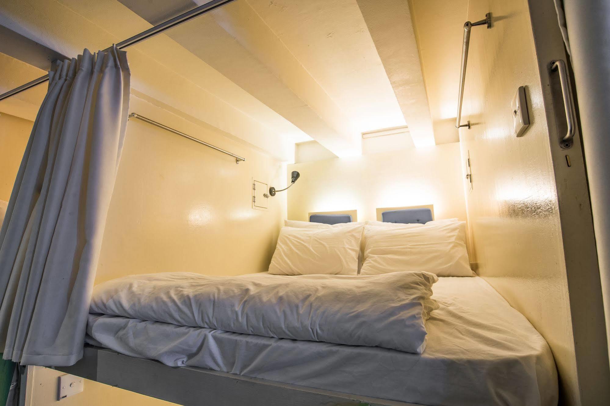 Draper Startup House For Entrepreneurs Capsulehotel *
